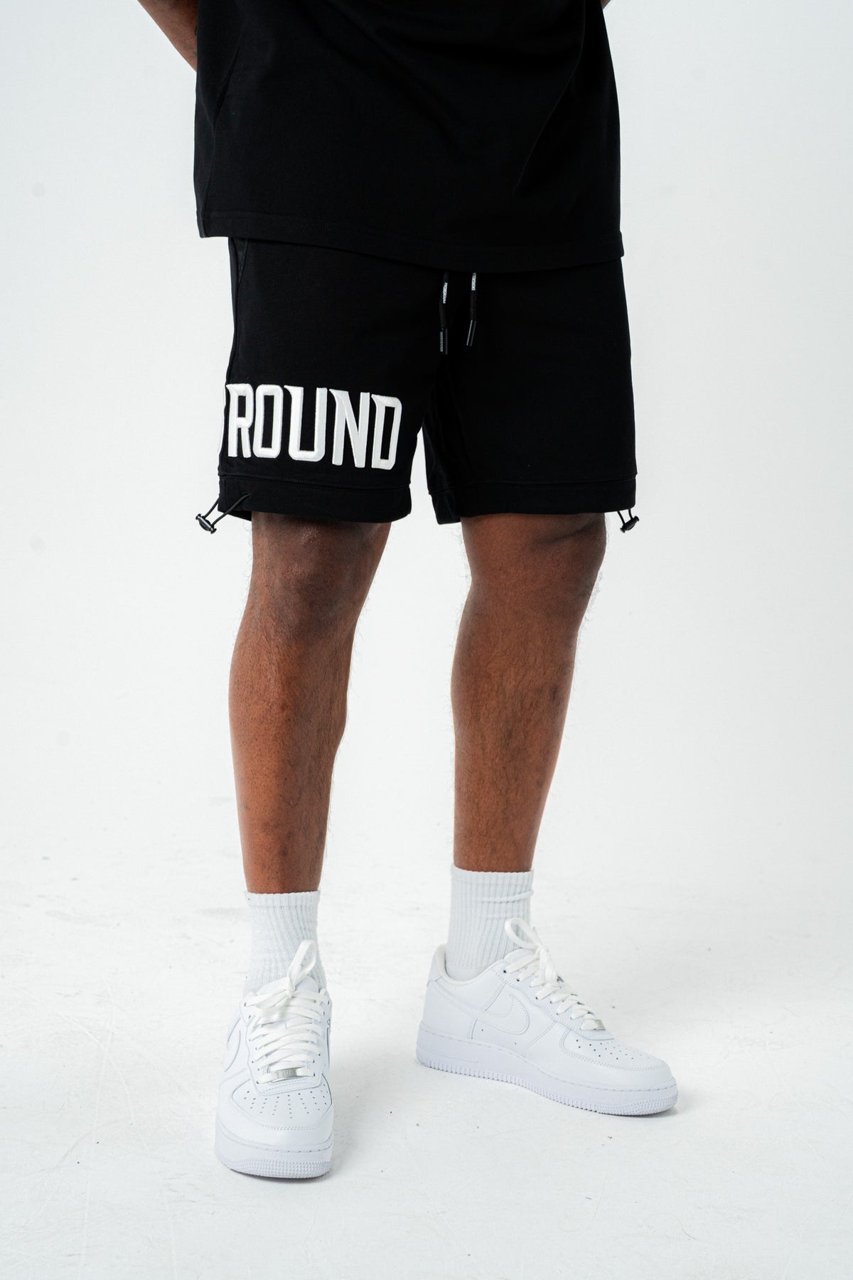 EMPIRE SHORTS- (BLACK/WHITE)
