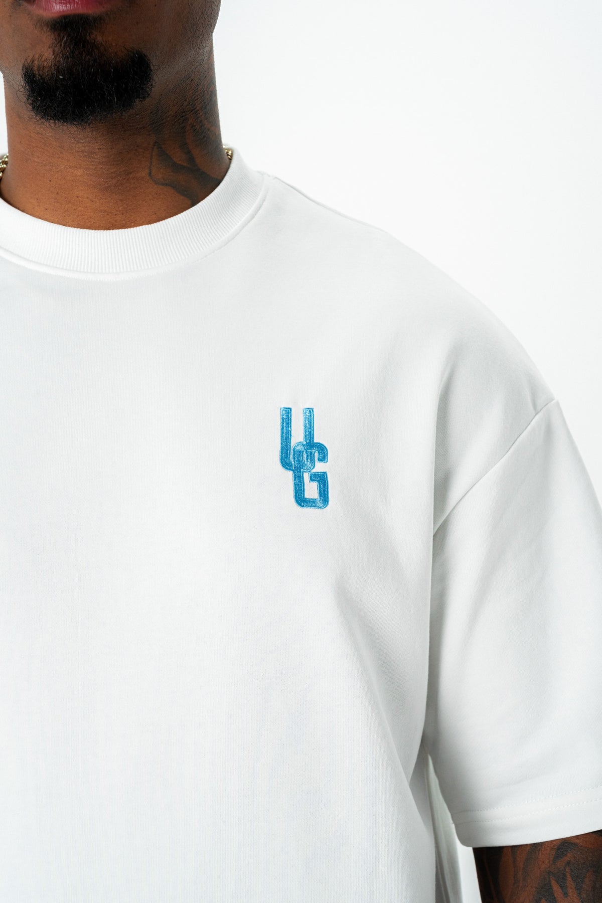 EMPIRE TEE- (WHITE/BLUE)