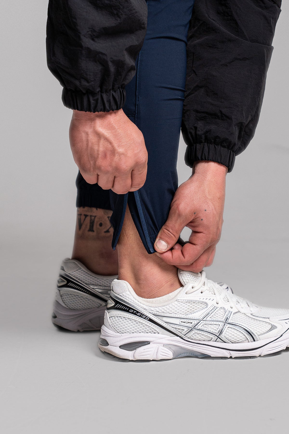 ULTRALIGHT PERFOMANCE JOGGERS X NAVY
