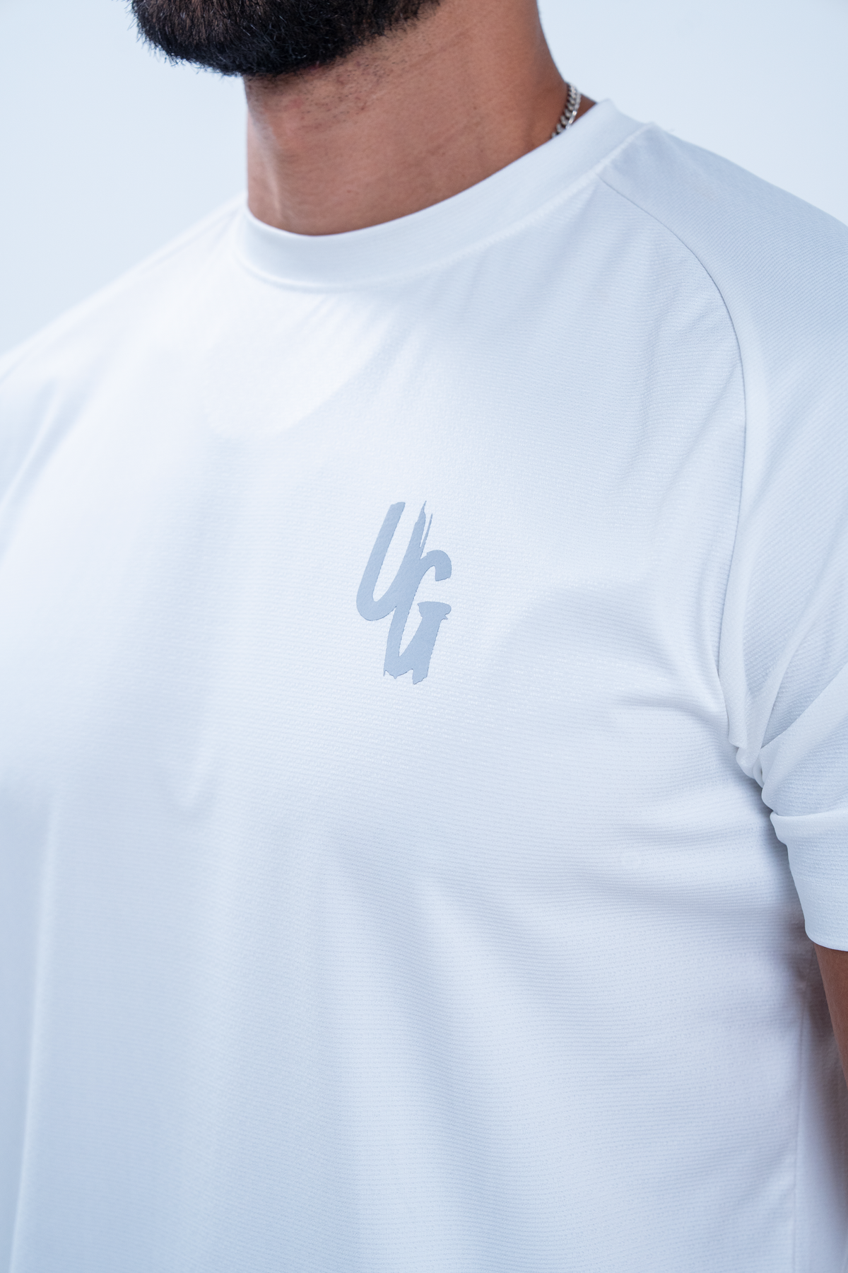 ULTRALIGHT PERFORMANCE SHIRT x WHITE