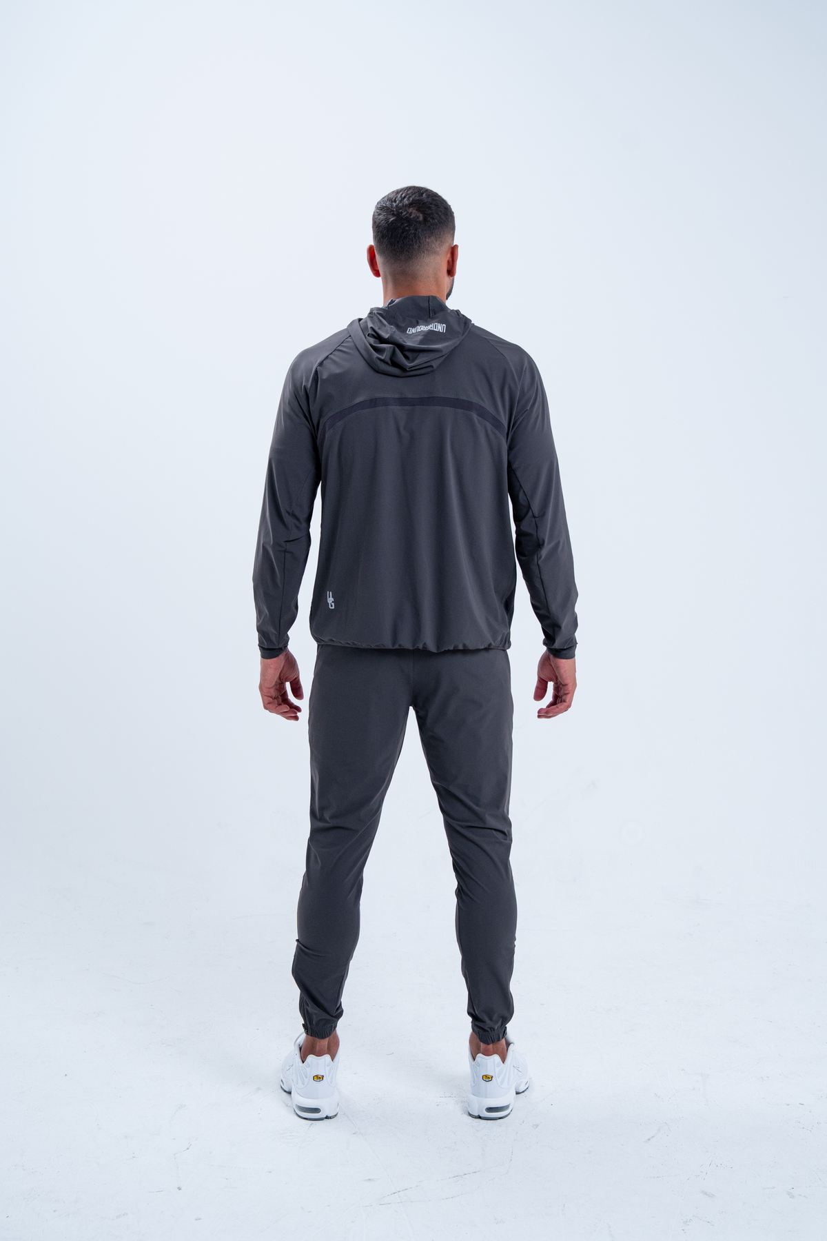 ULTRALIGHT PERFORMANCE JOGGERS X GRAPHITE
