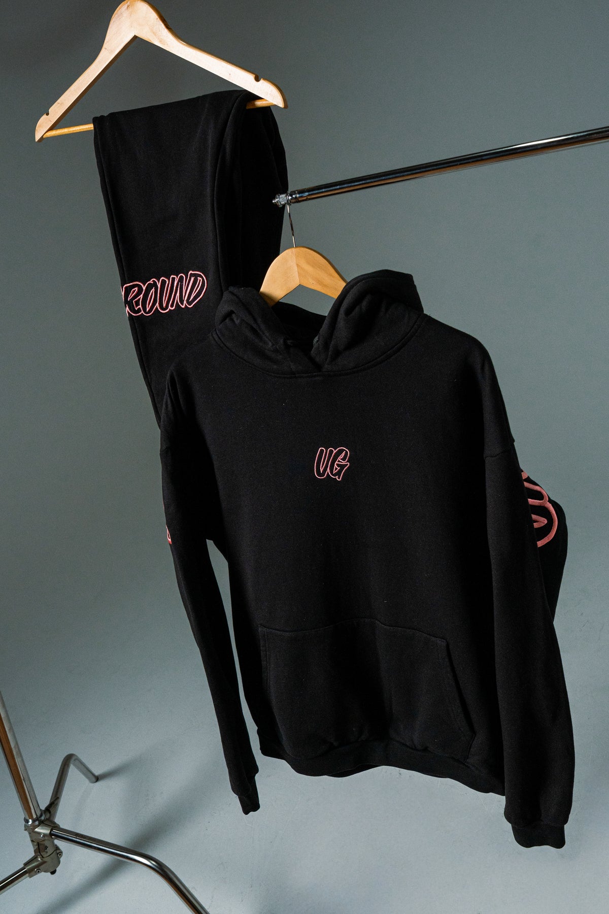 HYPE HOODIE BLACK/ROSE