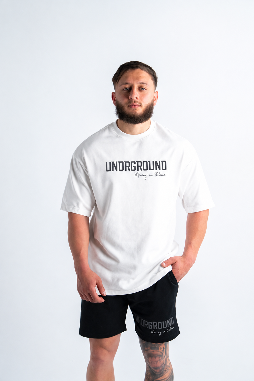 MOVING IN SILENCE TEE x SNOW/BLACK