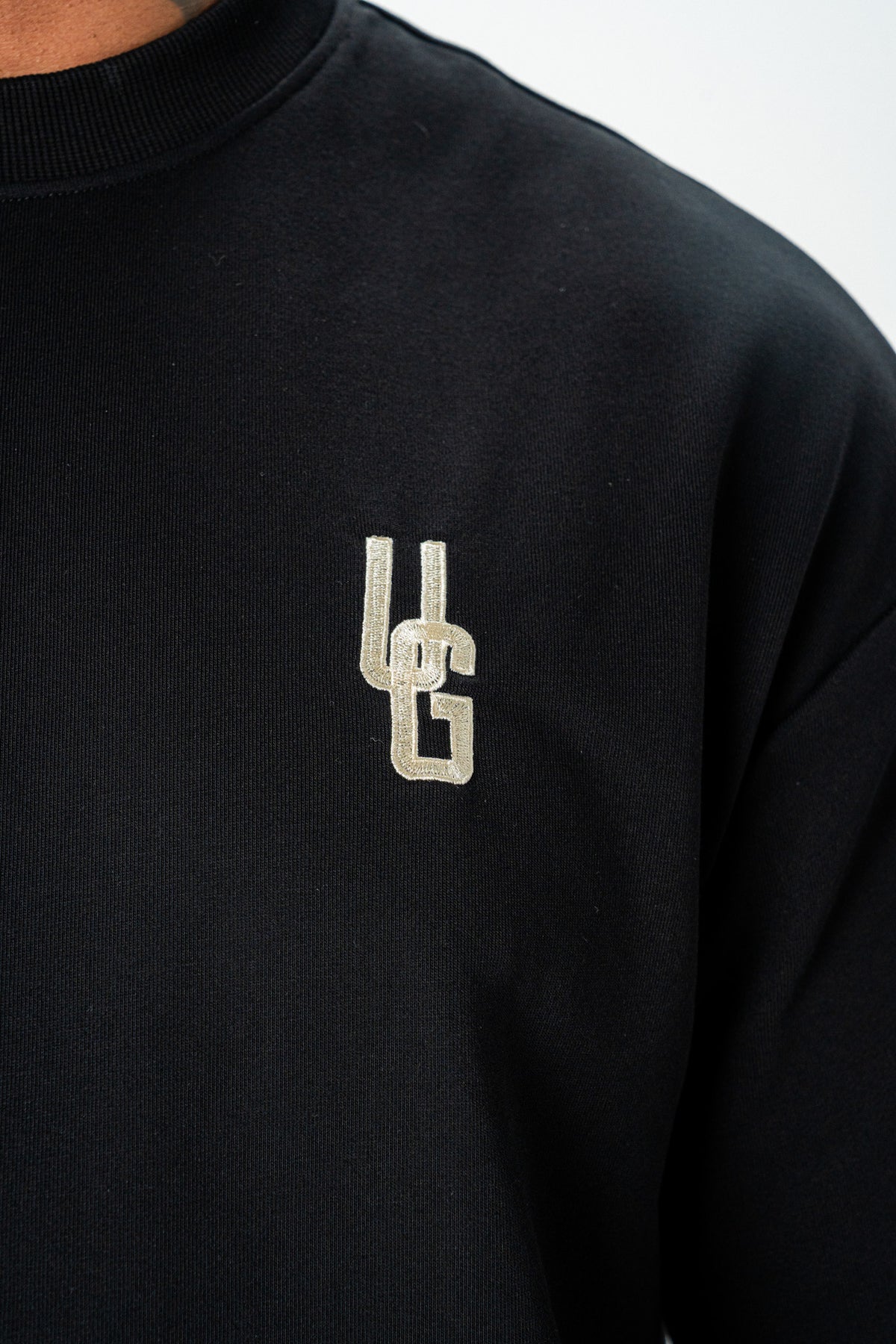 EMPIRE TEE (BLACK/GOLD)