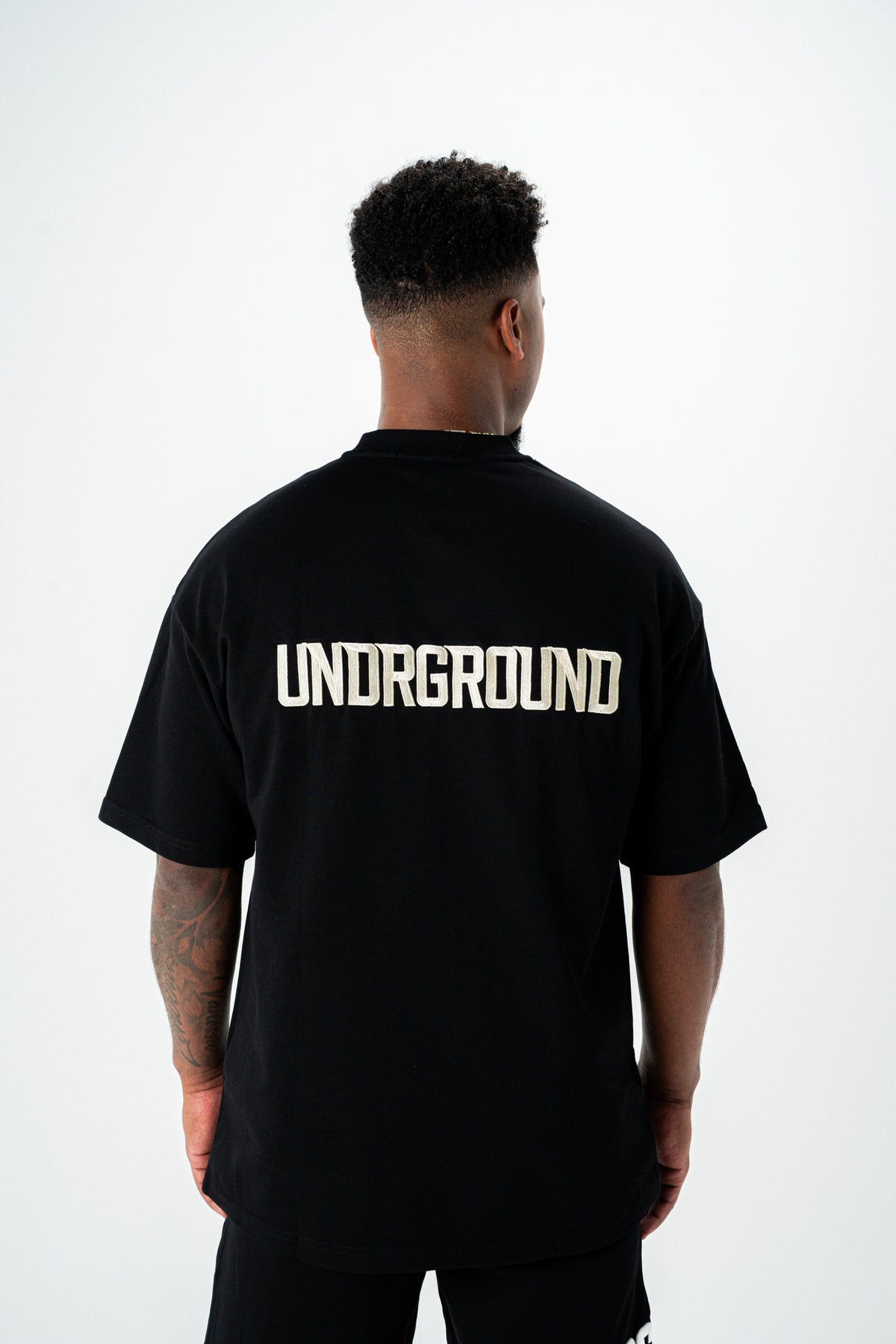 EMPIRE TEE (BLACK/GOLD)