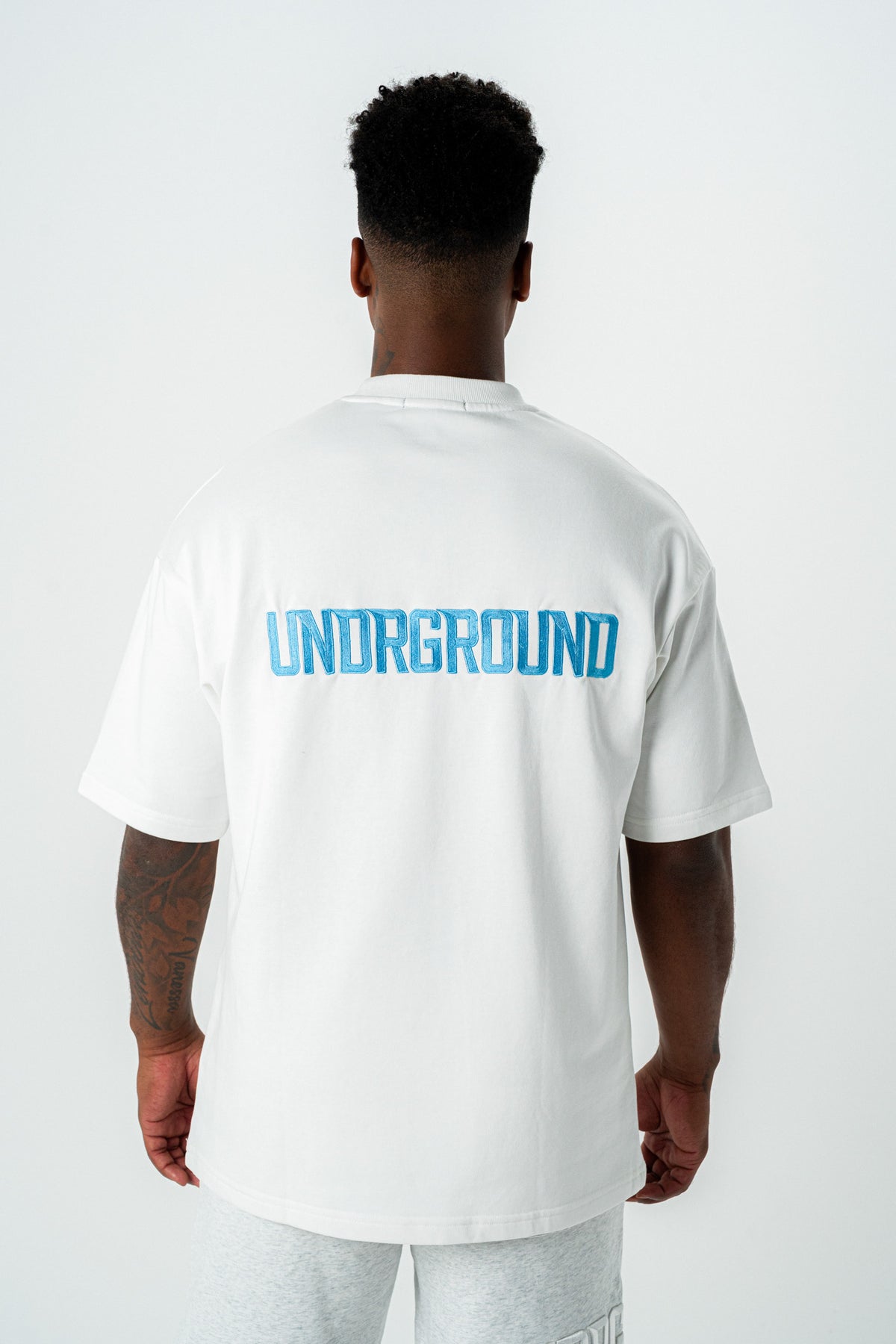 EMPIRE TEE- (WHITE/BLUE)