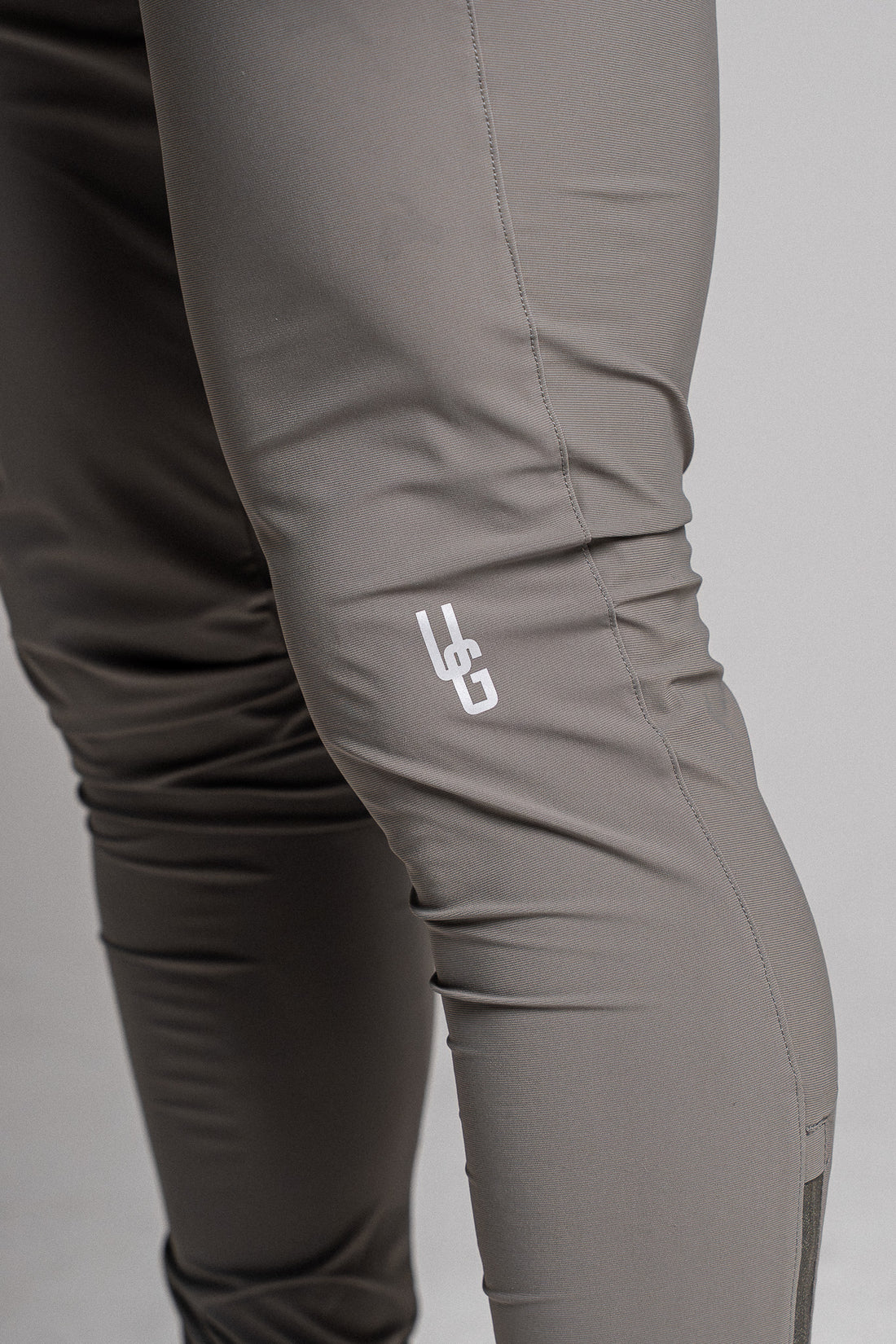 ULTRALIGHT PERFOMANCE JOGGERS X GREY