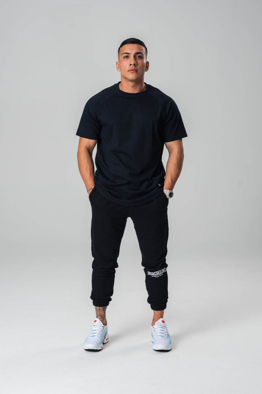 Oversized Cuffed Joggers x Black