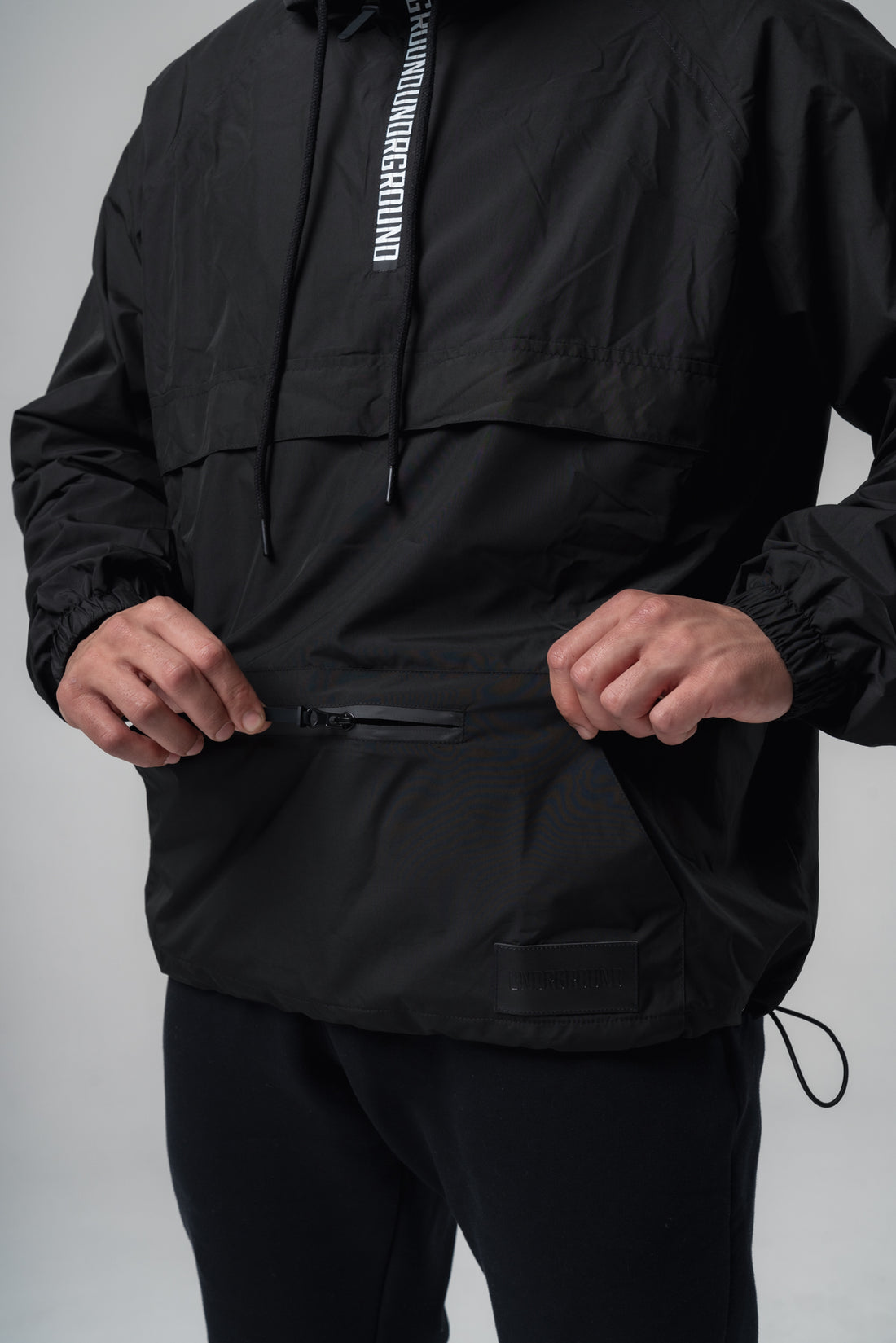 Windbreaker Half Zip x Black