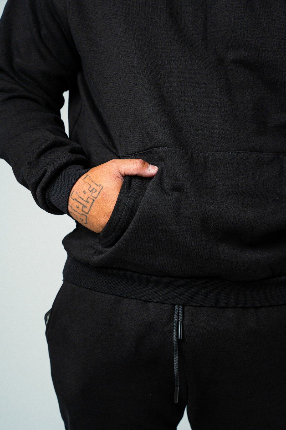 HYPE TRACKPANTS BLACK/SNOW