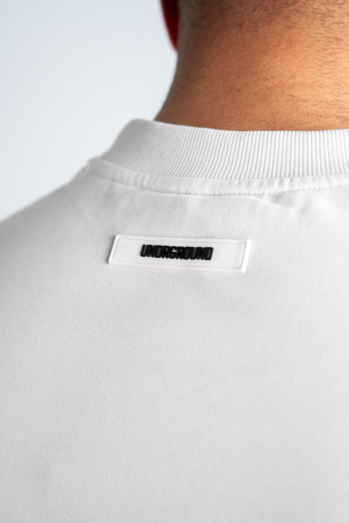 MOVING IN SILENCE TEE x SNOW/BLACK