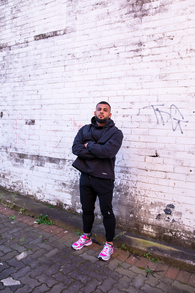 HEAVYWEIGHT WINDBREAKER X BLACK