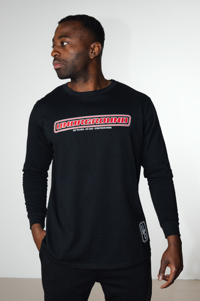 Fitted Long Sleeve Crew Neck Black/Red